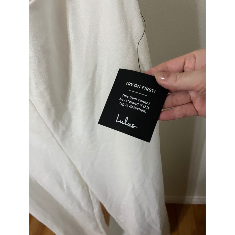 NWT Lulus Striking Elegance White Cutout Backless Halter Jumpsuit Medium - Picture 6 of 12